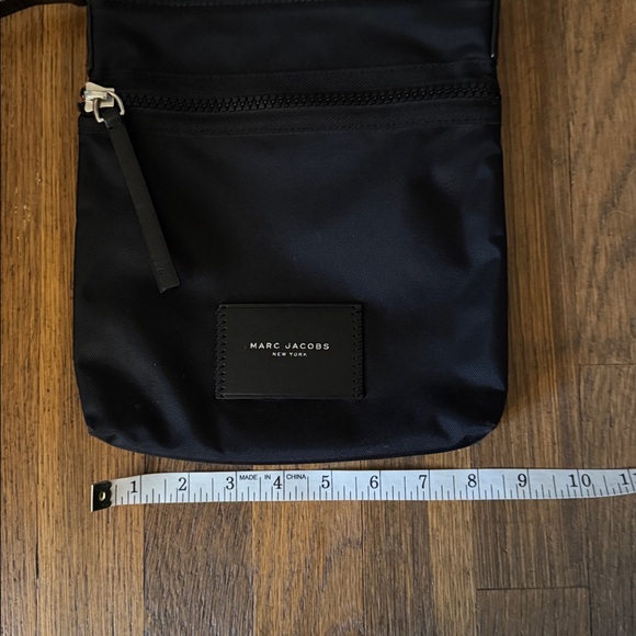 🖤 Marc Jacobs black nylon/leather trim crossbody bag. - Picture 5 of 8
